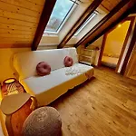 U Nas Ve Lhote - Nove I Horky Sud S Jacuzzi Country house Borotin