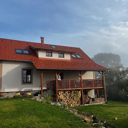 U Nás Ve Lhotě - / Celá Casa de Campo *