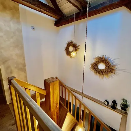 U Nás Ve Lhotě - / Celá Casa de Campo *