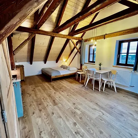 Casa de Campo U Nás Ve Lhotě - / Celá *